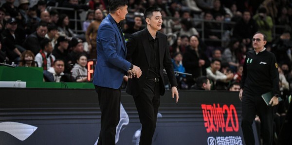 乐鱼中国官方网-还在挽留！辽媒曝杨鸣回沈去了俱乐部 他若走谁合适执教辽篮？
