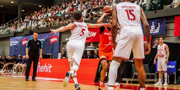 乐鱼中国官方网-差点意思！前森林狼内线新星在欧洲赛场的表现有些挣扎？