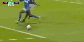 Leyu 体育网站-前四稳了！半场臭球+半场逆转，曼联的DNA没有丢