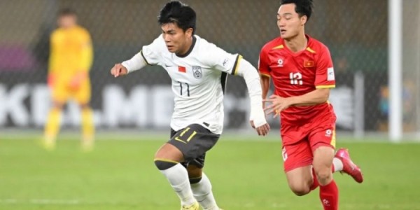 乐鱼最新登录入口-征程新起点：中国U23男足创纪录夺亚，年轻一代托起足球未来希望