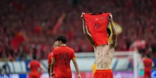 真敢说：董方卓称王钰栋留洋也白费，之前踢得好是中超水平差