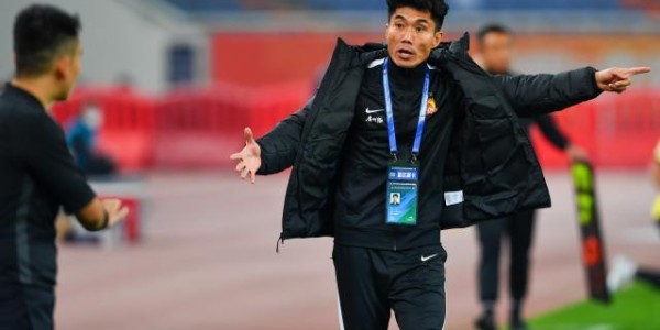 乐鱼最新网站-9轮不胜！1进球难掩尴尬 郑智老友团已束手无策？