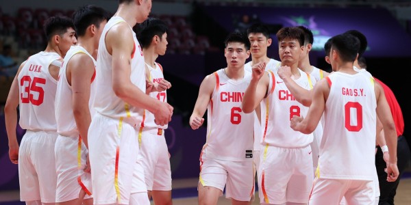 韩国队三分24中3！中国男篮肉搏消耗拉满硬度 内线优势支配矮人群