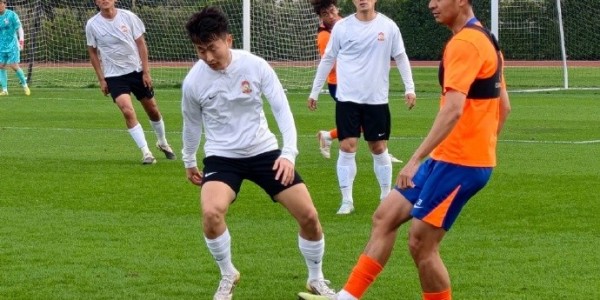 乐鱼最新登录入口-山东泰山与青岛西海岸进行热身赛 最终山东泰山1:2不敌青岛西海岸