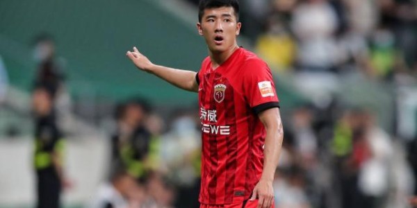 乐鱼中国官方网-李圣龙3场2球中锋顺位力压平科：今后还要更自信些